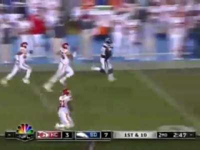 [Highlight] The longest run of LaDainian Tomlinson's HOF career- an 85 yard touchdown in 2006