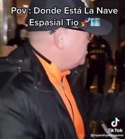 skippy se encuentra con un extraterrestre