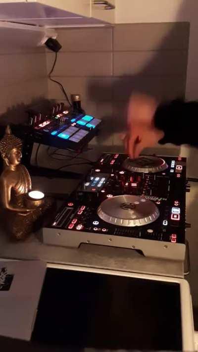 After a long, long break I got back at the table. Mixing Rammstein and trance is quite hilarious