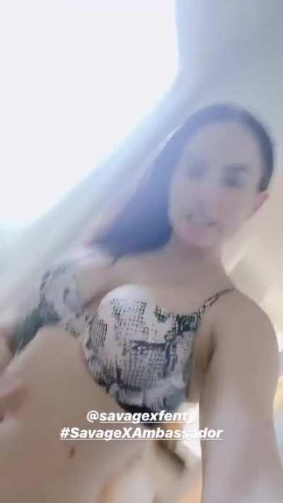 Joanna 'jojo' levesque