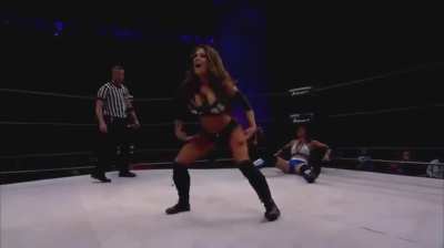 Brooke gives Mia Yim a smelly Stinkface