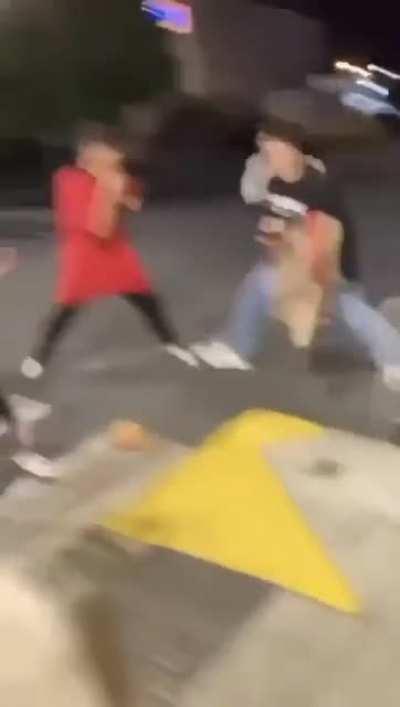 这是最近的事吗 新闻没看到 aussie kids真的恶心