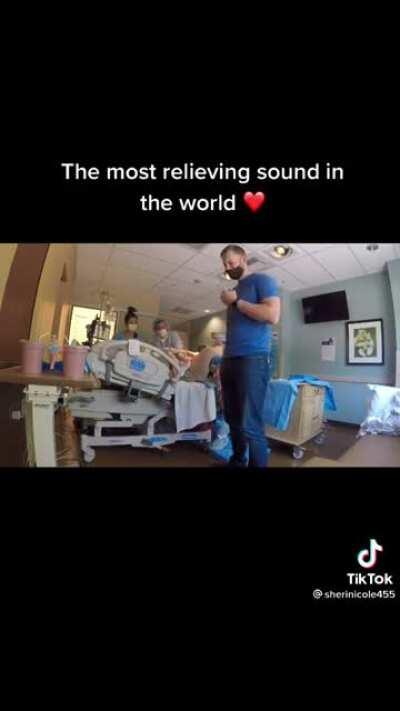 New father brought to tears finally hearing his baby cry