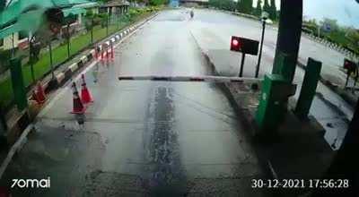 Have you ever need to pay toll twice?