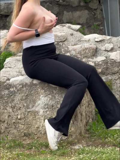 never to shy for a quick flash