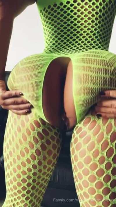 I got my ASSets penetrated last night 🙇🏻‍♀️ can you tell