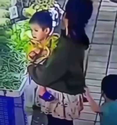 Clueless parent lets kid play with lighter; no reaction from them