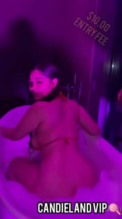 A sample from the Candieland VIP group, DM me if you're interested in joining