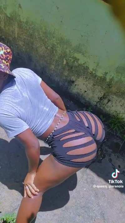 If yall say shape>>>size gimme a like