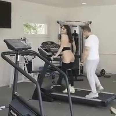 Gif Of the day 05-09-21