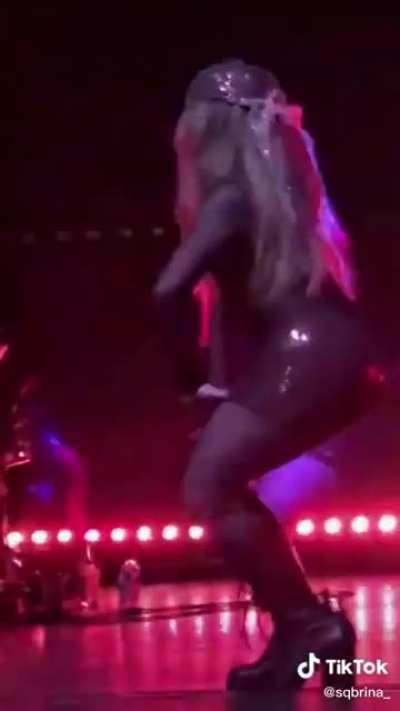 Hold Tight dance break 🥵