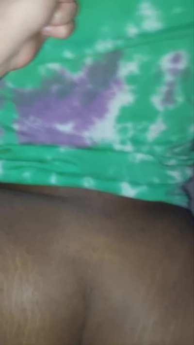 Sorry for the camera work :) I already nutted in her before, cum is the best lube