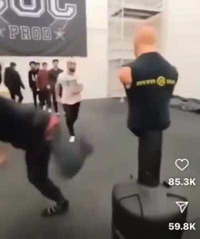 Wait for the KO 👊🏼💨