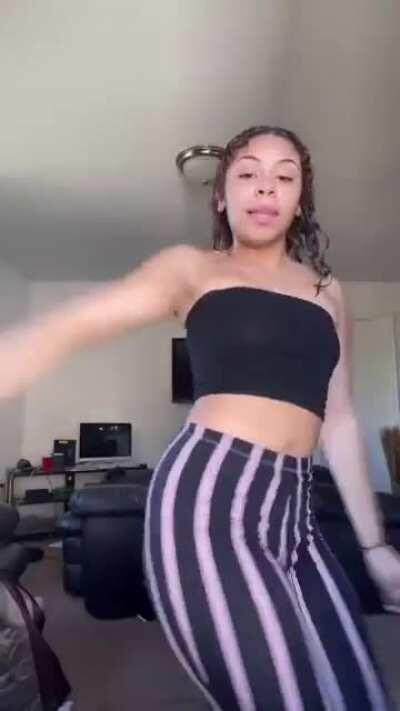 One of my favorite tik tok flare pants twerks ❤️