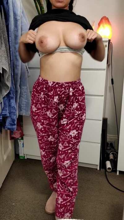 Feelin cute in my pigtails 🥰(OC)