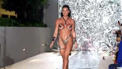 Cassidy (@pushfitnesss)