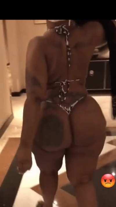 Cherokee the WalkawayQueen