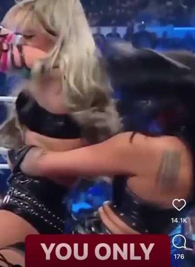 Yup Sonya humping Liv is HOT 🥵