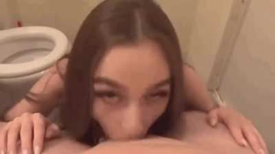 Damn.. blow job skill level 100💯