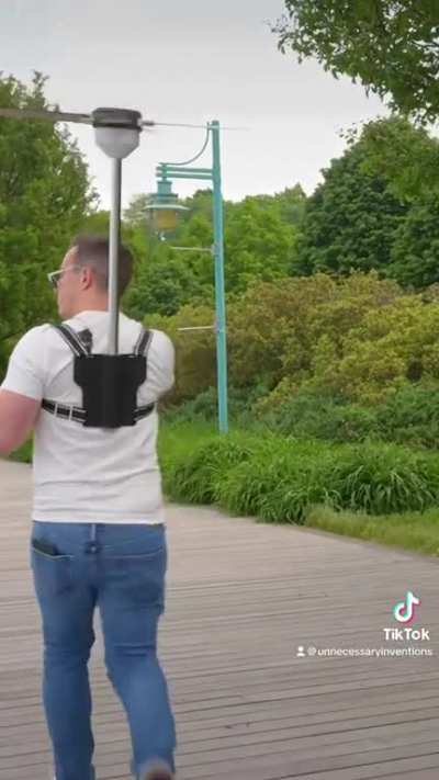 I invented unnecessary things and today I made a portable ceiling fan.