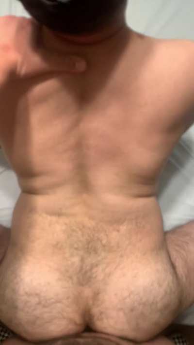 Hairy dude was curious when u show him my vids and he was down to get bred by me. Such a great hairy ass 