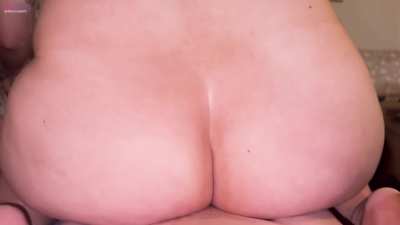 Morning sex is the best thing to wake up to! Watch the full video on my Onlyfans!