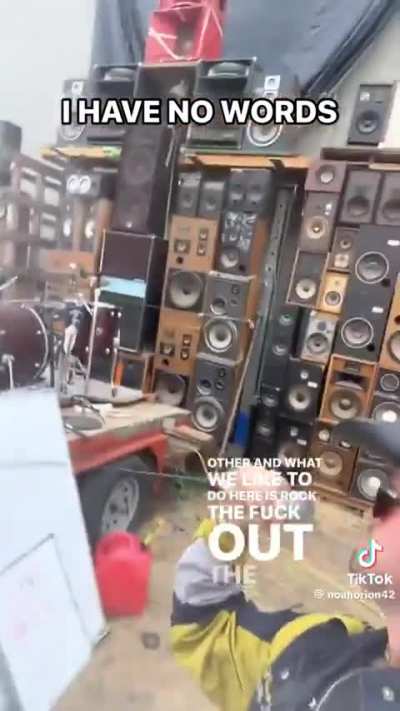 I’ve posted this guy here twice now and he is 100% undoubtedly a slaanesh cultist