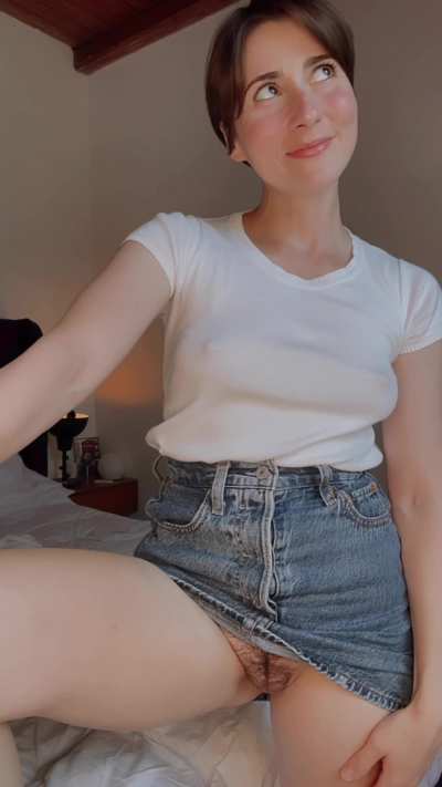 Naughty Next-Door-Girls never wear panties under their skirts... ;)