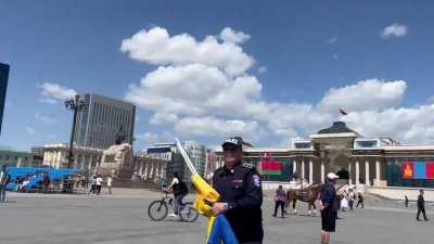 Mongolian police showing support for Ukraine in spite of Belarusian invasion 🇧🇫🤝🇫🇮
