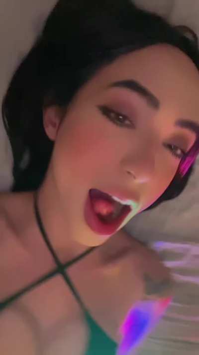 This fat cock ruin ur sissy