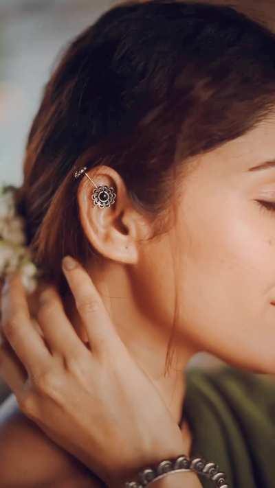 Gutterwhore Ruhani Chinaal Sharma needs to be paraded like this in Blouseless Saree in a Normal Village and for sure Iss Bhadwi ki chut ki aag tab jaake shaant hogi. Bacche se le ke Buddhe sab Maje lenge Bhosdan ke. Fuckpig needs all her Gulabi Holes stuf