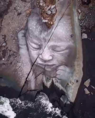 Amazing massive Artwork 