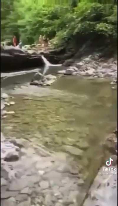 не пей водичку, козленочком станешь