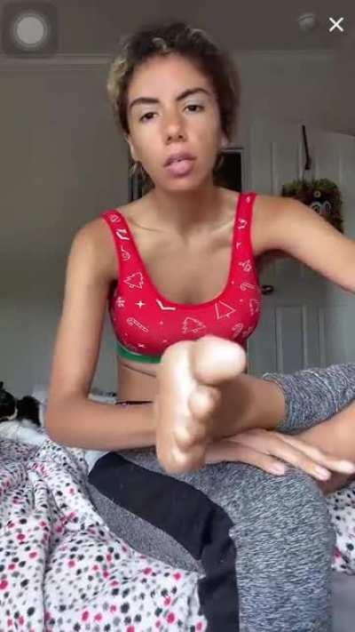 @violaavalentine was live from Toesday!! Part 2