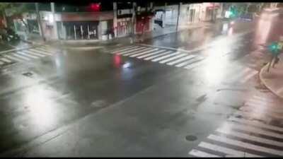 Choque en Caballito, pasó un semáforo en rojo a toda velocidad y mató al otro conductor