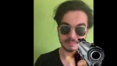 POV:Porçay eline veriyor