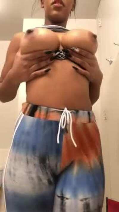 TylerC get her MEGA Folder 🔗 in Comments 👇👇