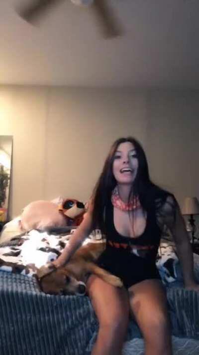 Hear me out, a Hooters version for bootys instead