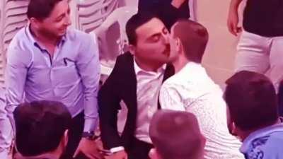 Güzel oyunmuş (yemin ederim gay değilim)