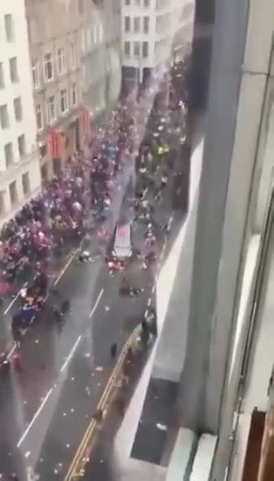 Crazy driver runs over a crowd in Liverpool