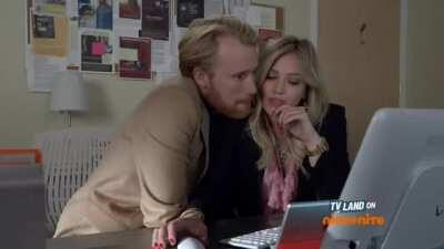 Hilary Duff can't resist a good finger fuck