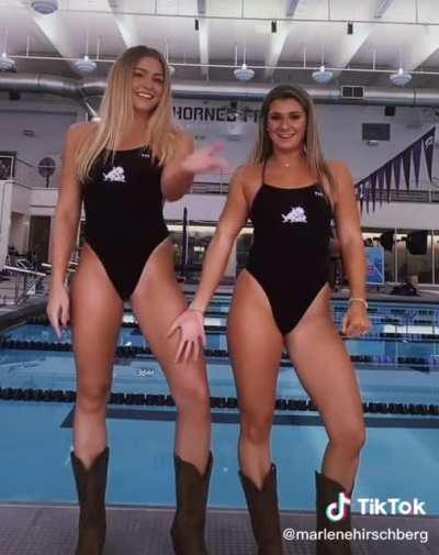 TCU Swimmers