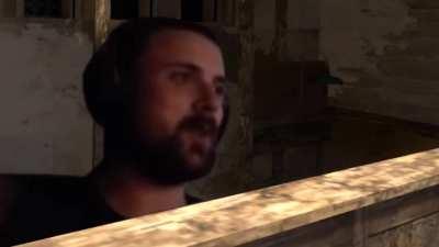 XQC and friends play CSGO