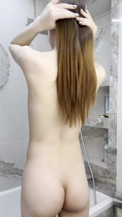 My pulse slows where your memory rests 💗