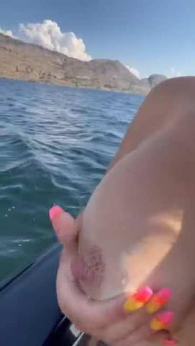 Who wants the left and who wants the right?