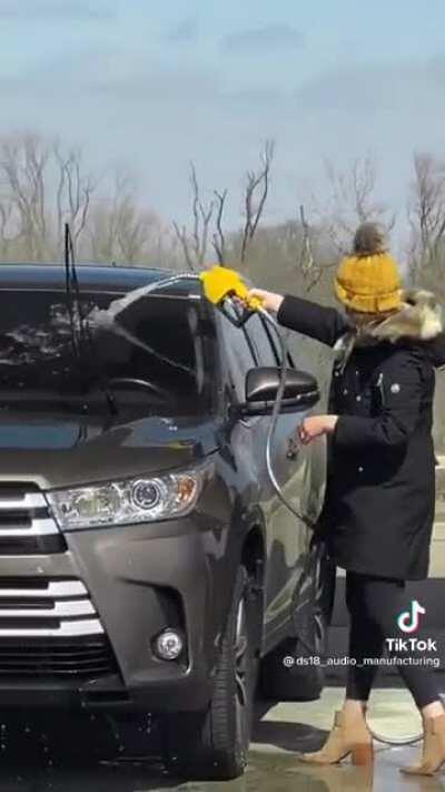 Woman tries to wash car with gasoline