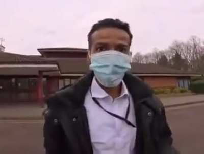 Camera-Wielding Man Investigates a alleged 'Migrant Hotel' and Clashes With Guard Over His Identity 