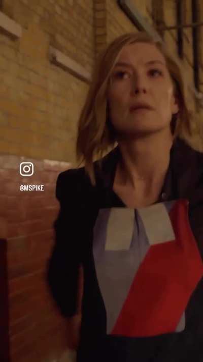 IG Reel 20/10/25 - ‘Inter Alia’, the play starring Rosamund Pike, is transfering to the Wyndham’s Theatre in March 2026. Tickets on sale from Friday.