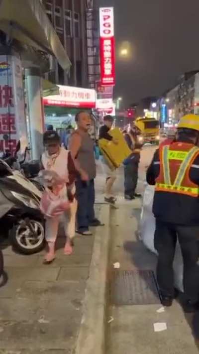 Man harassing garbage collector,  threaten to beat him to death 