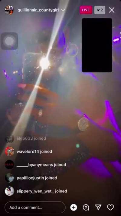 A lil snippet from her live I been trynna get vids from this bitch but she be playin